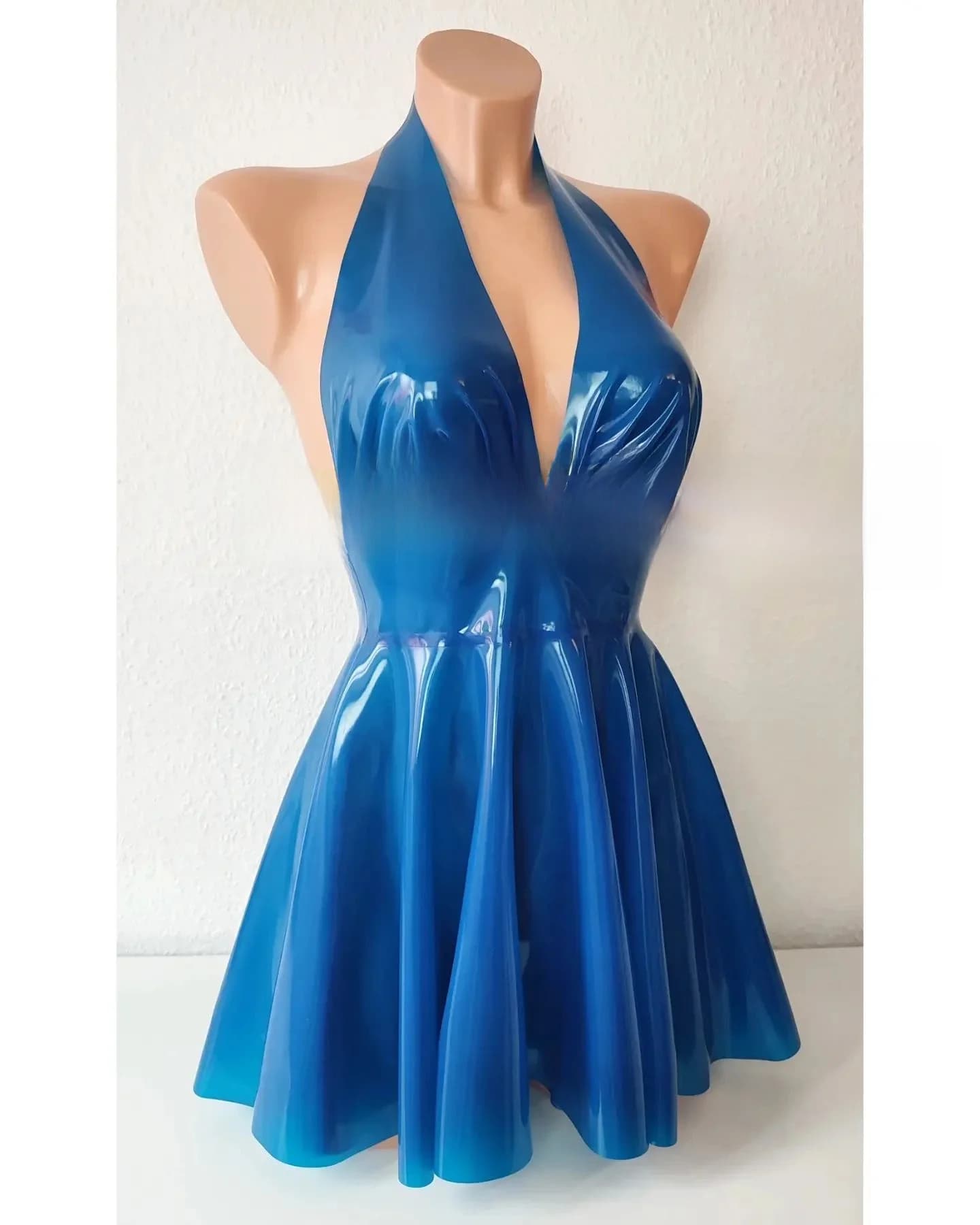 Robe de soirée en Latex naturel pour femmes, faite à la main, col licou, Mini robe trapèze, jupe de Skate, Clubwear élégant, personnalisé