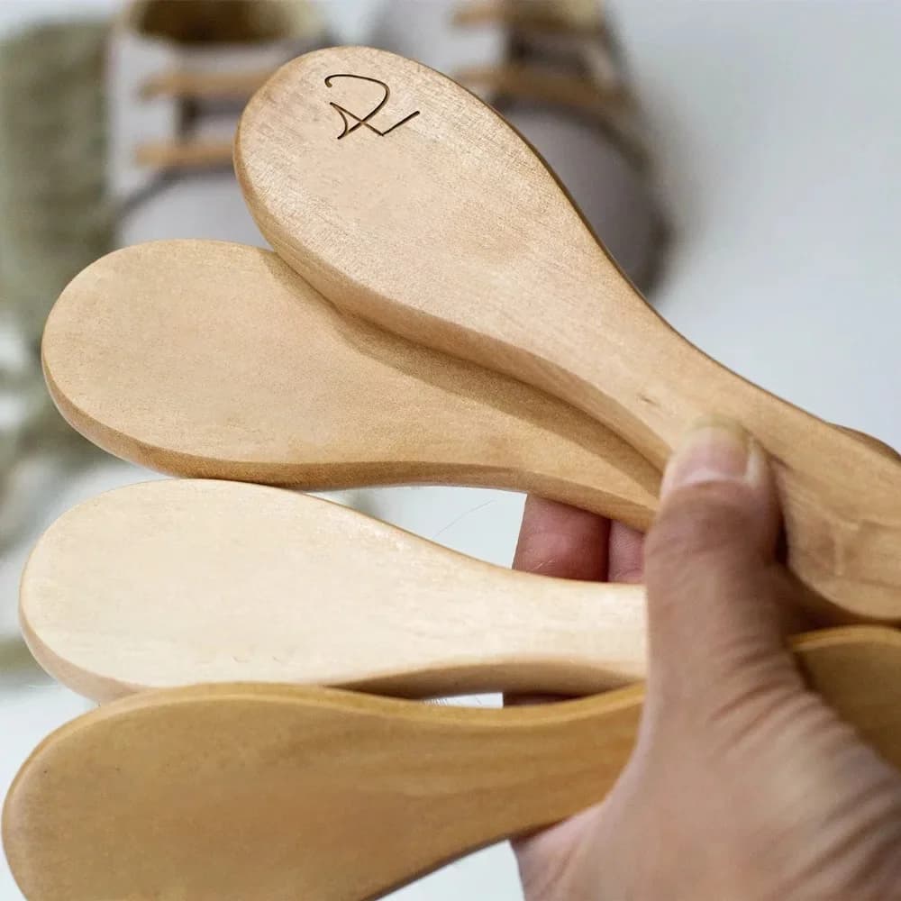 Brosses à cheveux personnalisées pour bébé, graver le nom du bébé, brosse à cheveux en bois pour nouveau-né, peigne, cadeaux