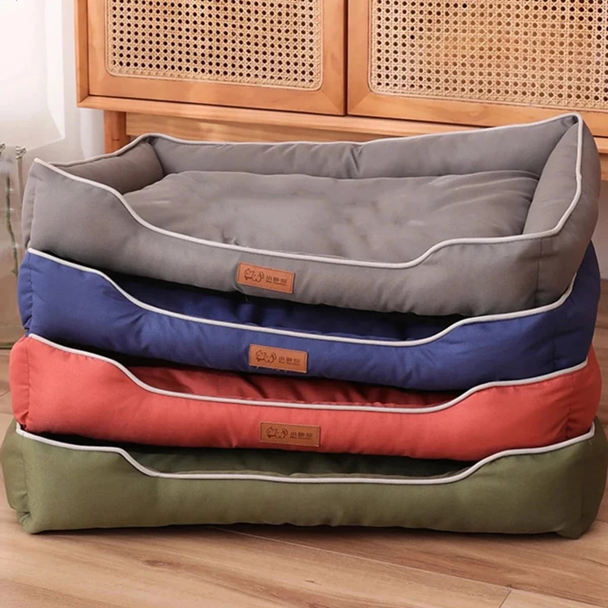 Lit carré quatre saisons pour grand chien, matelas résistant aux morsures, lit pour chat, doux et épais, canapé imperméable, maison pour animaux