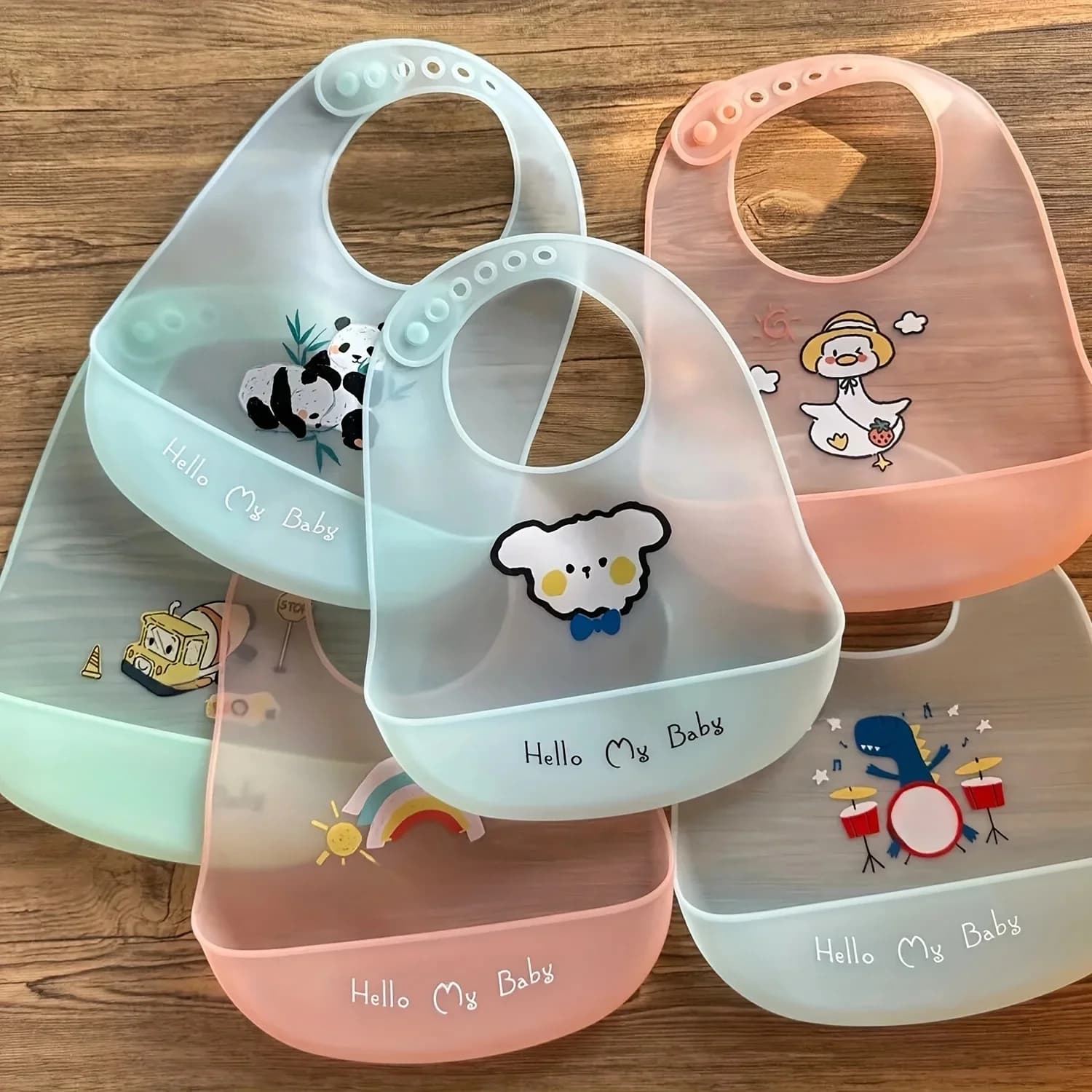 Bavoirs imperméables pour bébé, mignon dessin animé imprimé d'animaux, bavoir pour enfants, fille et garçon, bavoir réglable en Silicone
