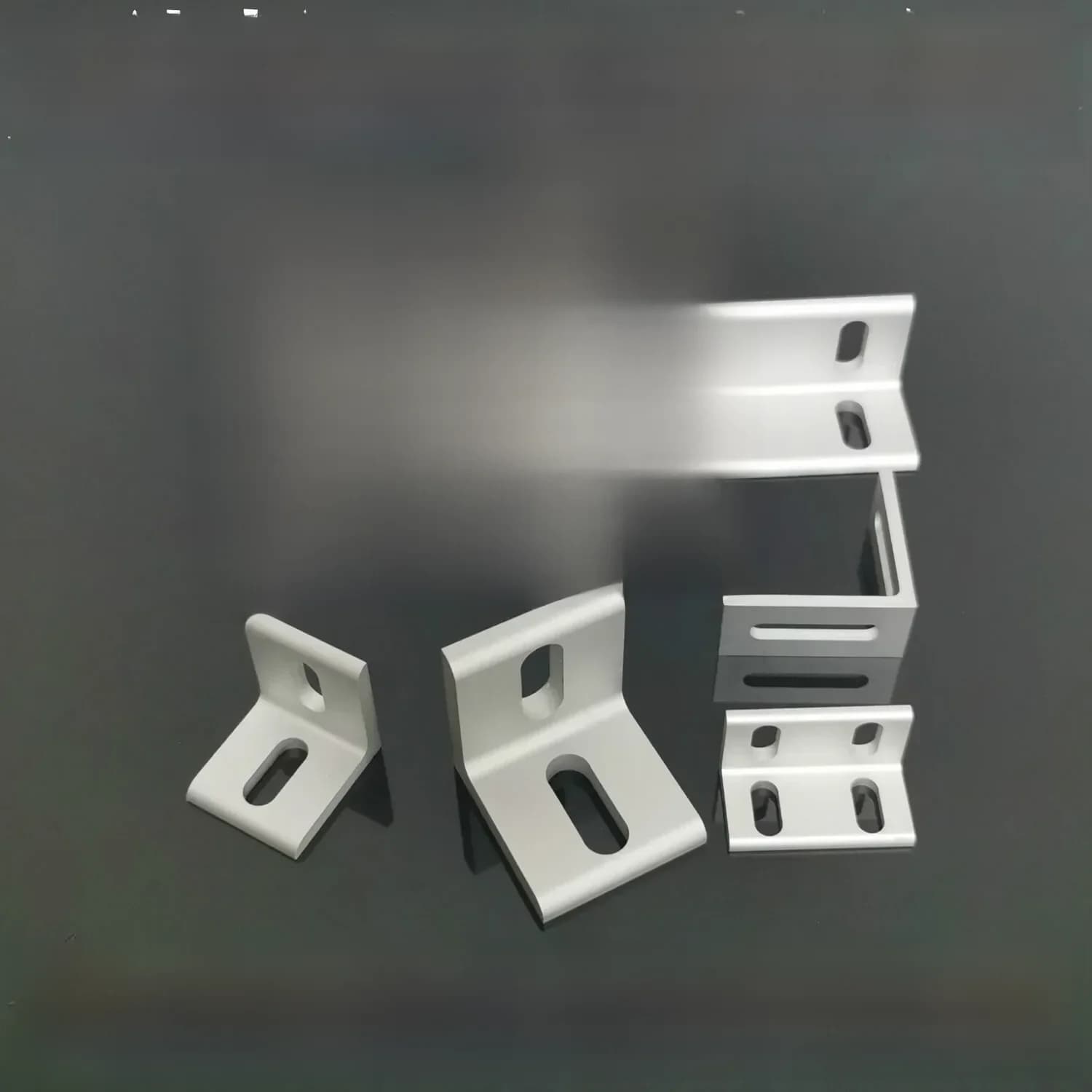 Code d'angle de profil en aluminium, pièce verticale réglable, fixation droite intégrale à 90 degrés