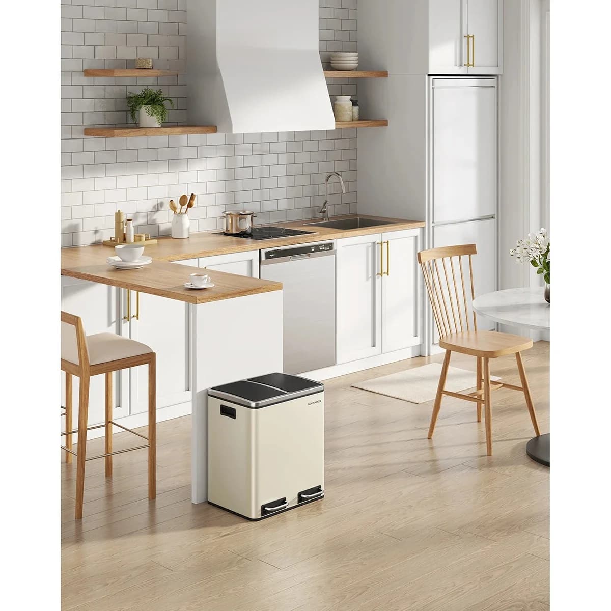 Poubelle Cuisine, 2 x 15L, avec Pédale, 2 Compartiments, 15 Sacs Poubelles, Seaux Intérieurs, Couvercles en Douceur, en Acier