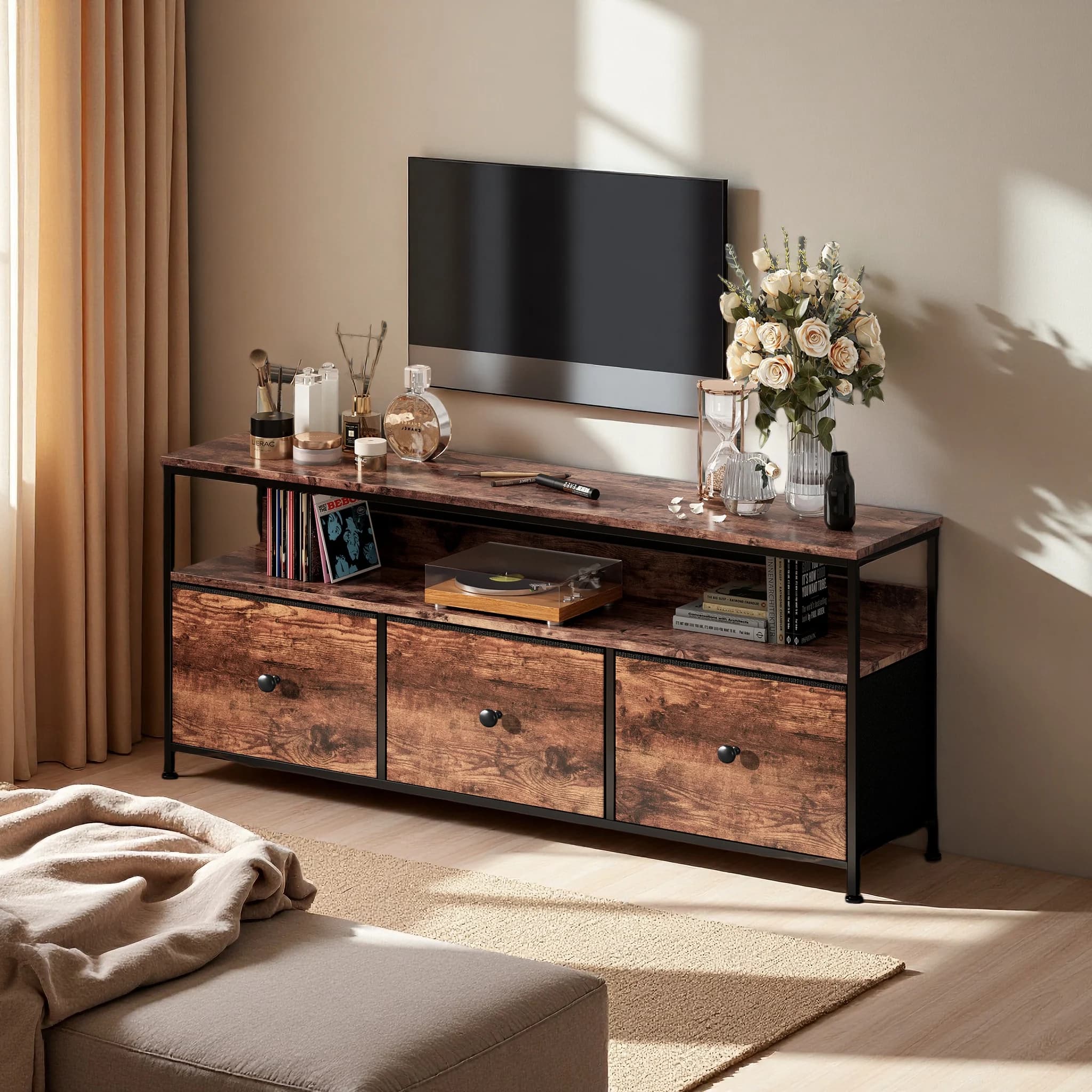 Meuble TV 108 cm, meuble de rangement avec 3 tiroirs et étagères ouvertes, éclairage LED intégré, adapté au salon et à la chambre, style