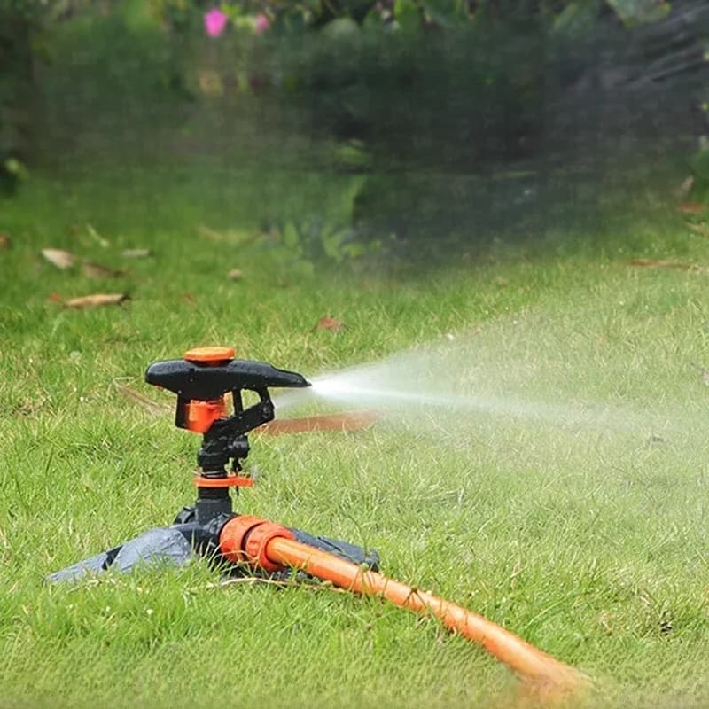 Arroseurs de pelouse d'arrosage de jardin automatique 360 °   Système d'arrosage par irrigation rotative avec buse pour plante d'herbe pour ferme et