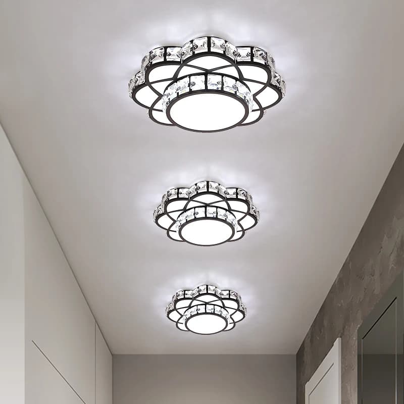 Plafonnier LED en cristal au design luxueux, luminaire décoratif d'intérieur, idéal pour une chambre à coucher, un couloir ou un salon