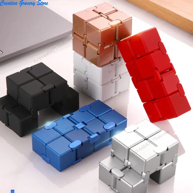 Cube infini en métal, jouet anti-stress 2026, ultra durable, pour soulager le stress et l'anxiété, jouet de bureau EDC pour adultes