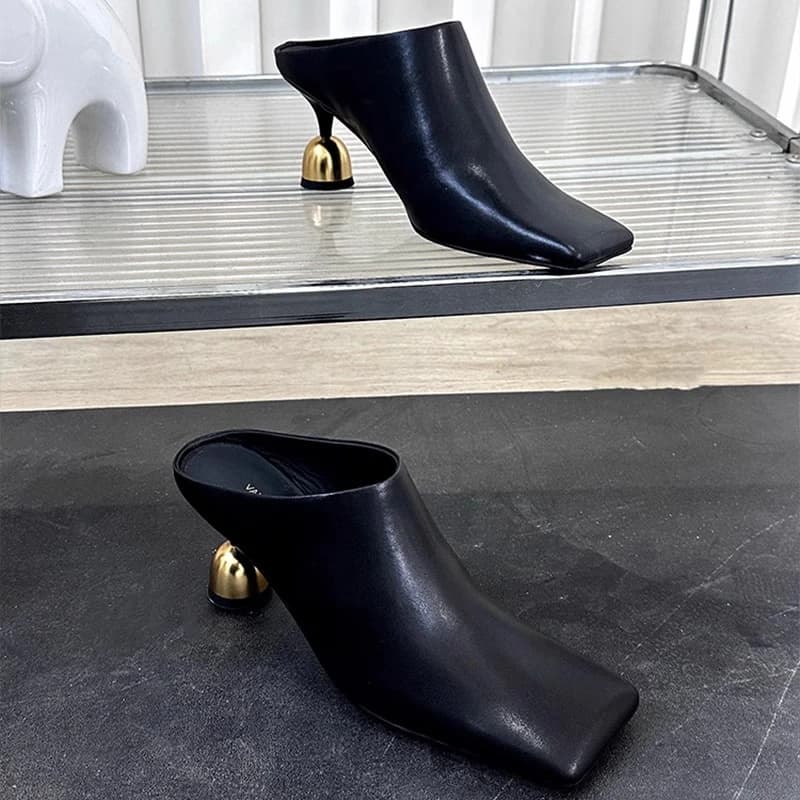 Mules à talons carrés et bout carré pour femmes, chaussures rétro en cuir véritable, bout fermé, dos nu, talons hauts en verre de vin, nouvelle
