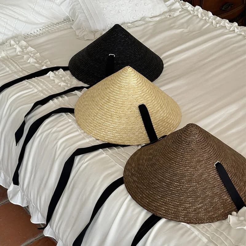 Chapeau de paille conique tendance pour les vacances, avec bande noire à lacets, chapeau de paille rétro pastoral pour l'été, chapeau de soleil