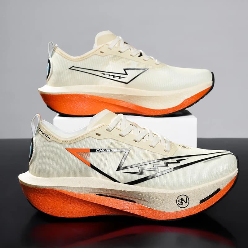Chaussures de course sportives à plaque de carbone spécialisée pour marathon, respirantes, légères, confortables et antidérapantes pour hommes
