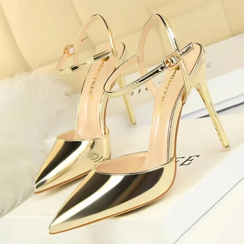 Nouvelles sandales d'été sexy à talons hauts et bout pointu pour femme, chaussures de mariage tendance, chaussures de créateur de luxe, Sandalias