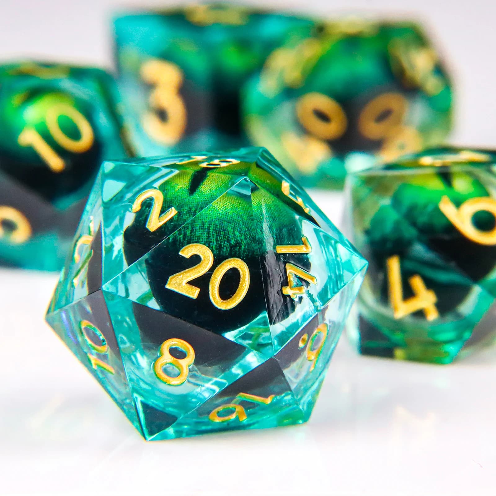 Jeu de dés Dragon Eye dés à noyau liquide pour donjons et dragons ensemble dés numériques D & D jeux de société dés pour DND