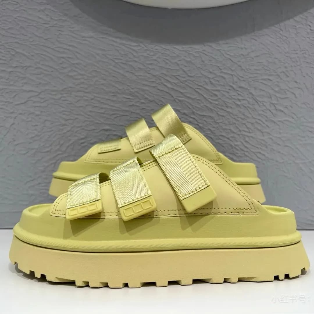 Sandales à plateforme pour femmes d'été 2025 – Chaussures coulissantes à semelle épaisse à enfiler à la mode pour la plage, les vêtements