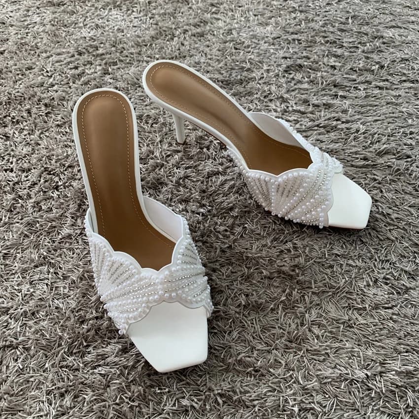 Élégantes sandales mules d'été à talons hauts pour femme, à bout ouvert, ornées de perles, escarpins à enfiler pour soirée, mariage ou robe