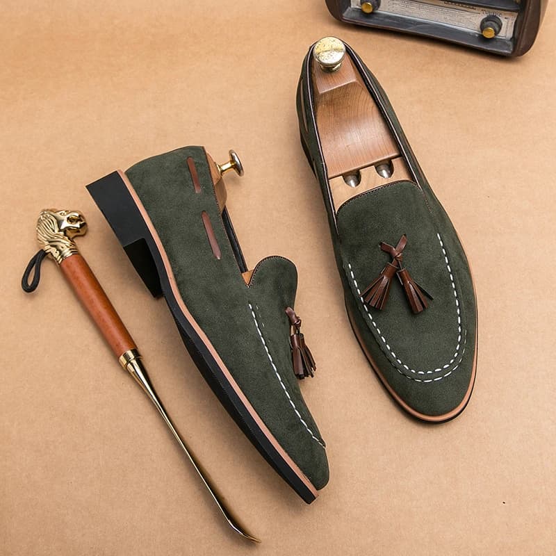 Mocassins en daim à pompon pour homme, chaussures de conduite confortables, en cuir, à la mode, décontractées, pour l'extérieur