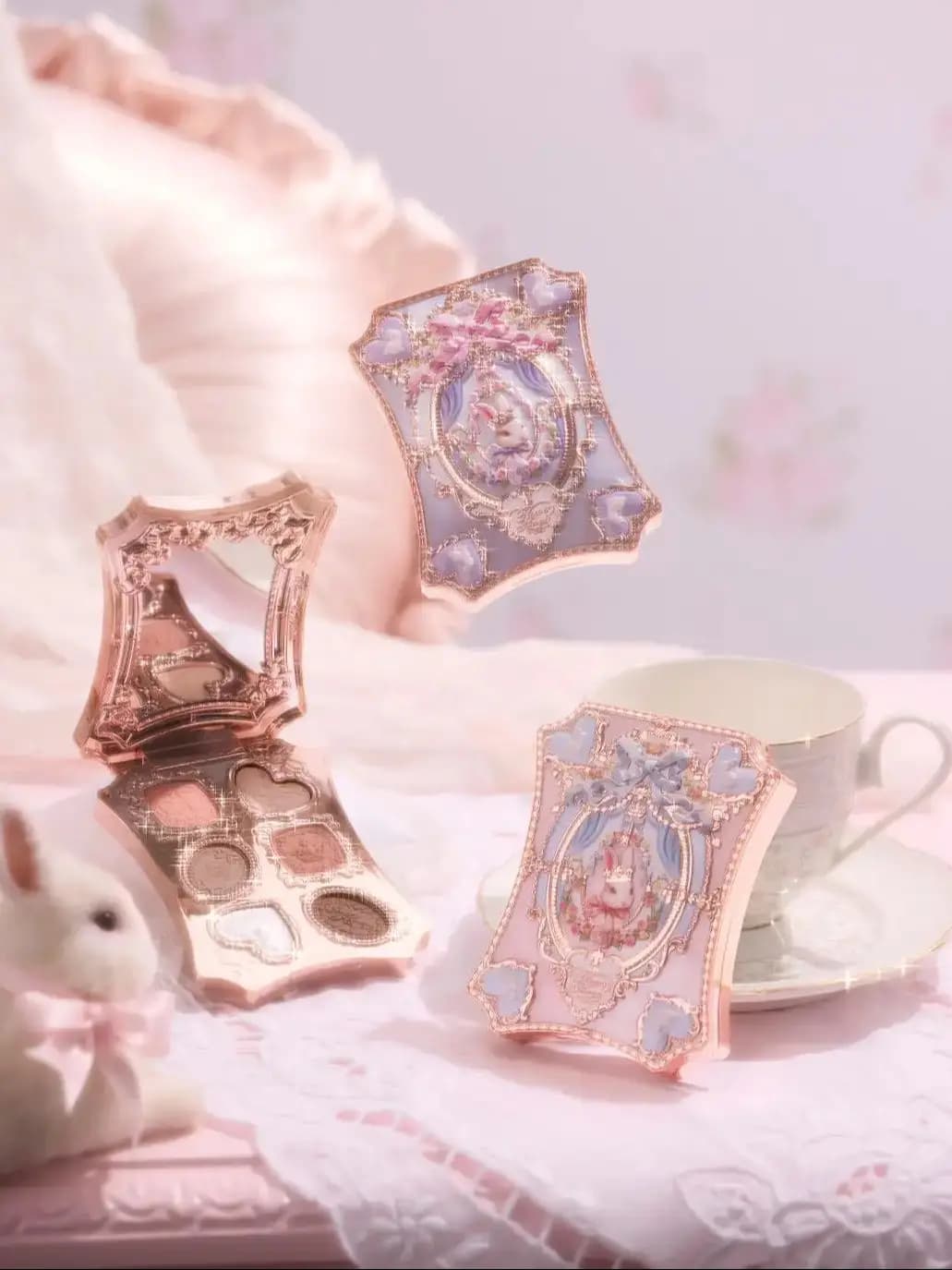 Palette de maquillage Flower Knows 2026 Bunny Garden, thème lapin mignon, fard à paupières, blush, illuminateur, collection de cosmétiques
