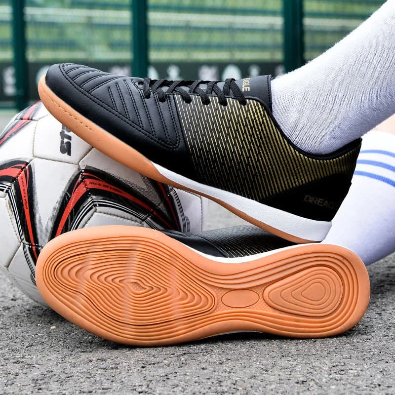 Crampons de Football en salle pour hommes, chaussures de Futsal professionnelles antidérapantes, bottes de Football originales pour terrain dur
