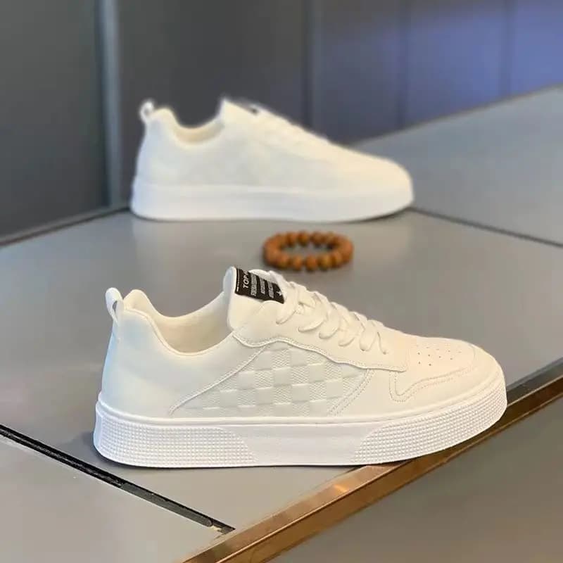 Nouvelles baskets décontractées blanches en similicuir pour hommes, baskets à lacets, baskets vulcanisées pour hommes, chaussures de sport