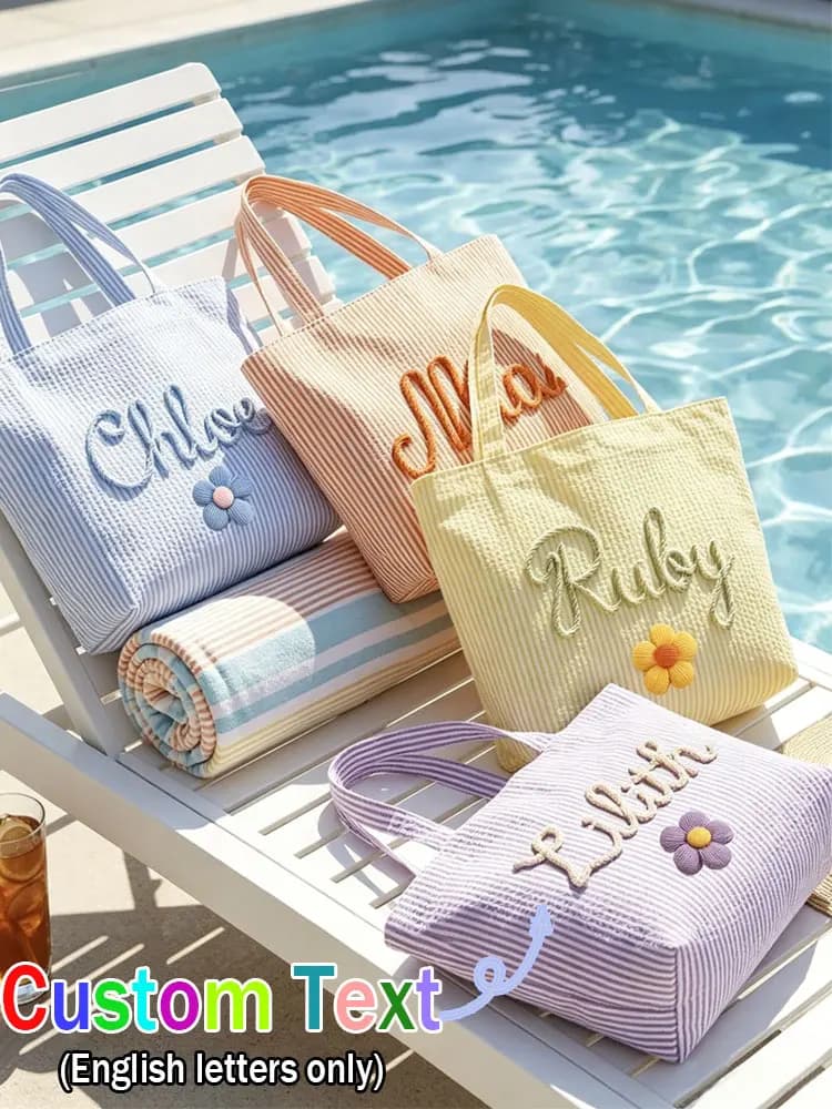 Sac à cosmétiques et organiseur de voyage personnalisé en seersucker — Trousse de toilette personnalisée en chenille avec lettres et sac de