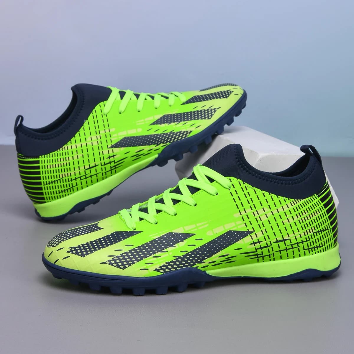 Nouveaux hommes chaussures de Football Futsal bottes de Football en salle Sport Match formation enfants TF crampons herbe cheville vente chaude haute