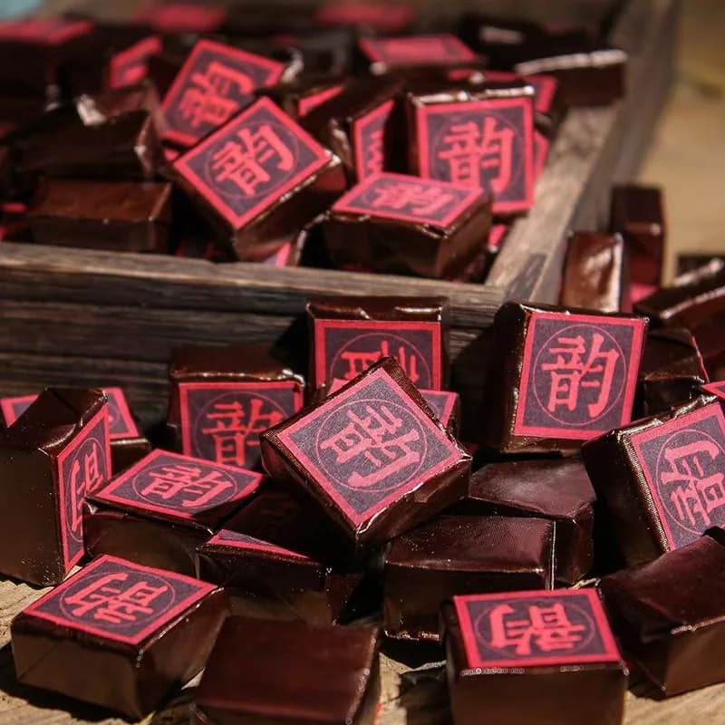 Briques de Pu'er Haut de Gamme en Format Carré, Étiquette Personnalisée, Pu'er Shu Mûr du Yunnan, Emballage 6g/pièce, Emballées