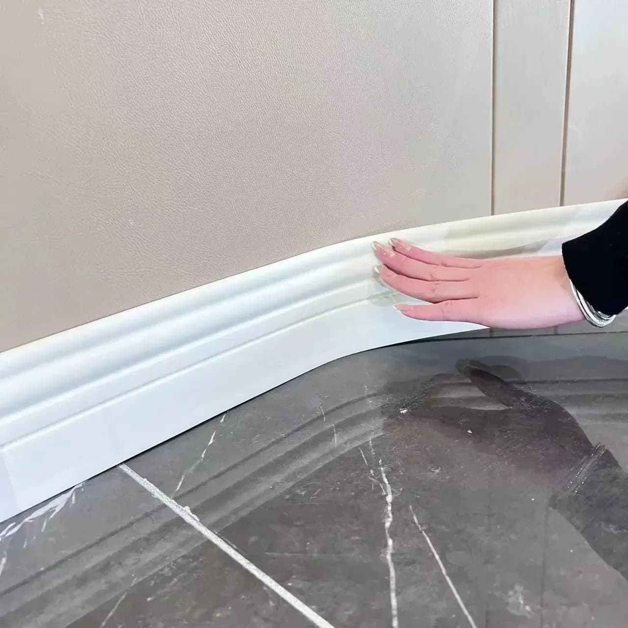 Autocollants muraux en mousse PVC, 1 pièce, 2m x 98mm, auto-adhésifs imperméables, plinthe de sol, fond de télévision, modélisation de bordure,