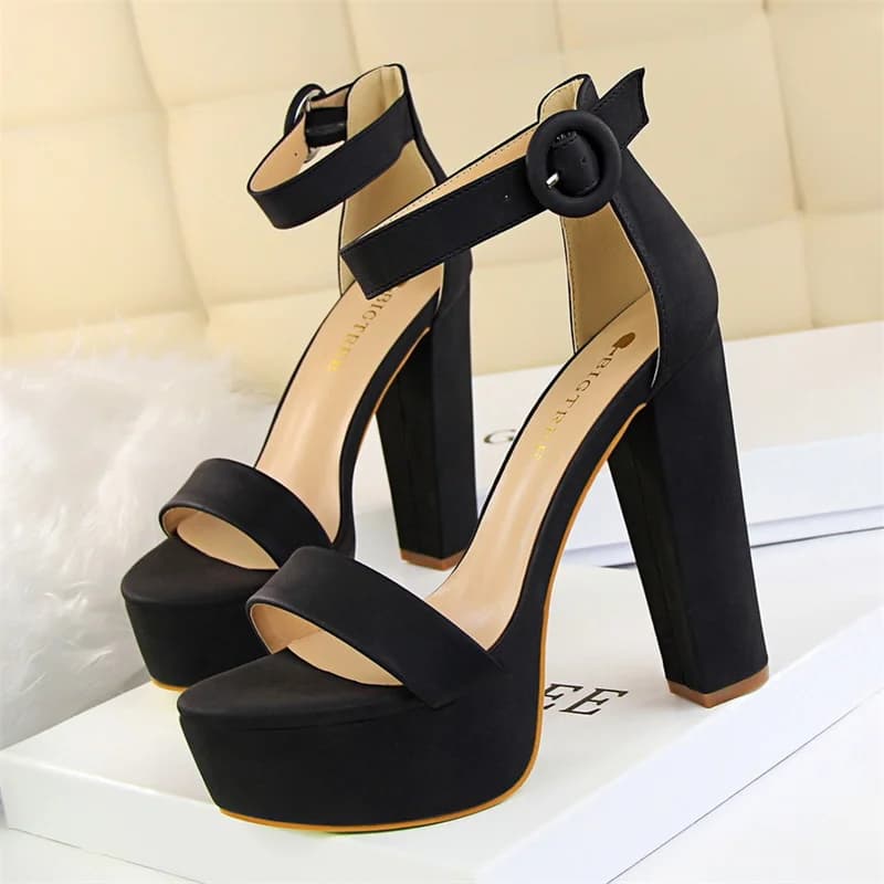 Sandales à talons hauts pour femmes, nouvelle mode, Simple et confortable, escarpins d'été à bout ouvert, escarpins de fête de mariage,