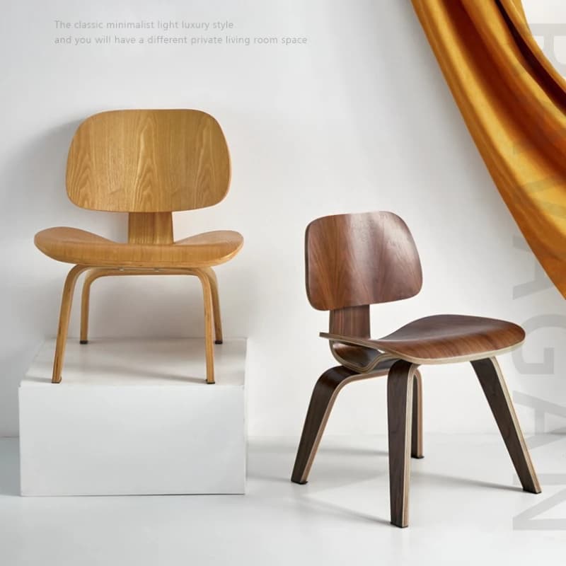 Eames chiot chaise nordique décontracté balcon extérieur créatif en bois massif unique petite chaise basse tabouret salon B & B chaise tabouret
