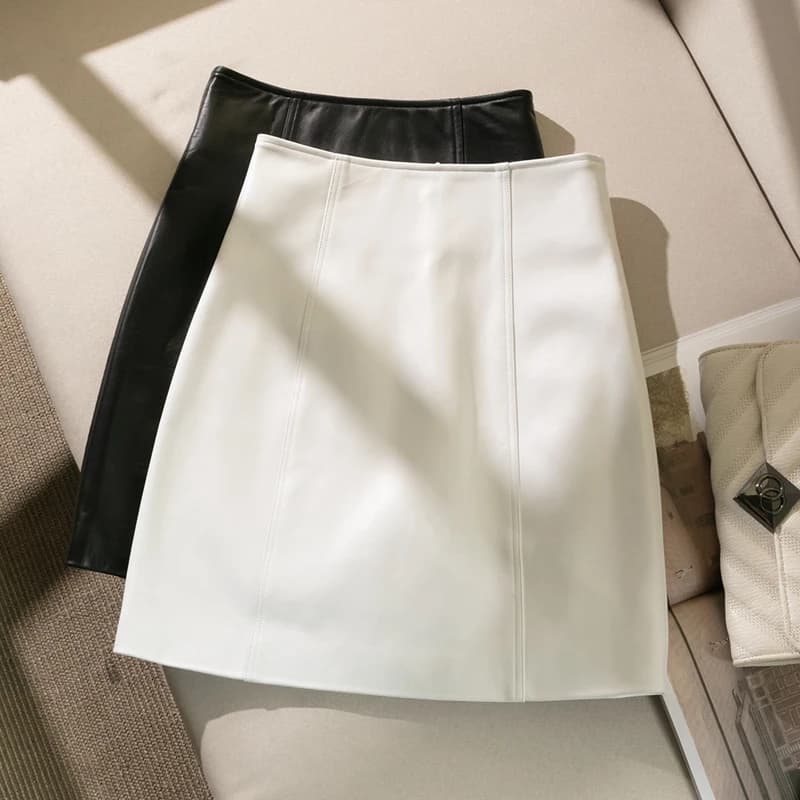 Jupe courte en cuir véritable taille haute ajustée coupe trapèze en peau de mouton pour femme, style Harajuku Kawaii décontracté, collection 2026