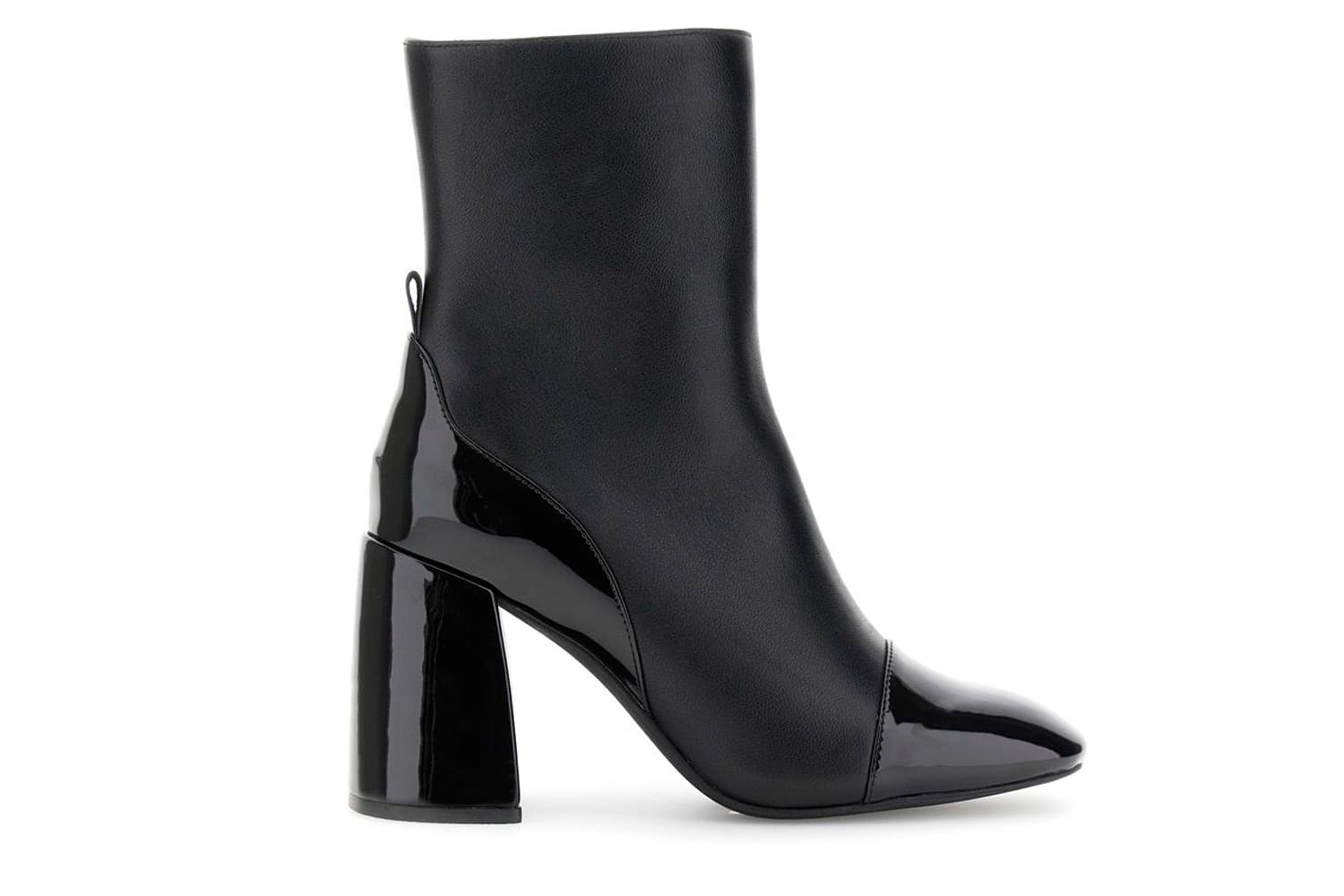bottines en cuir avec empiècements en cuir verni black