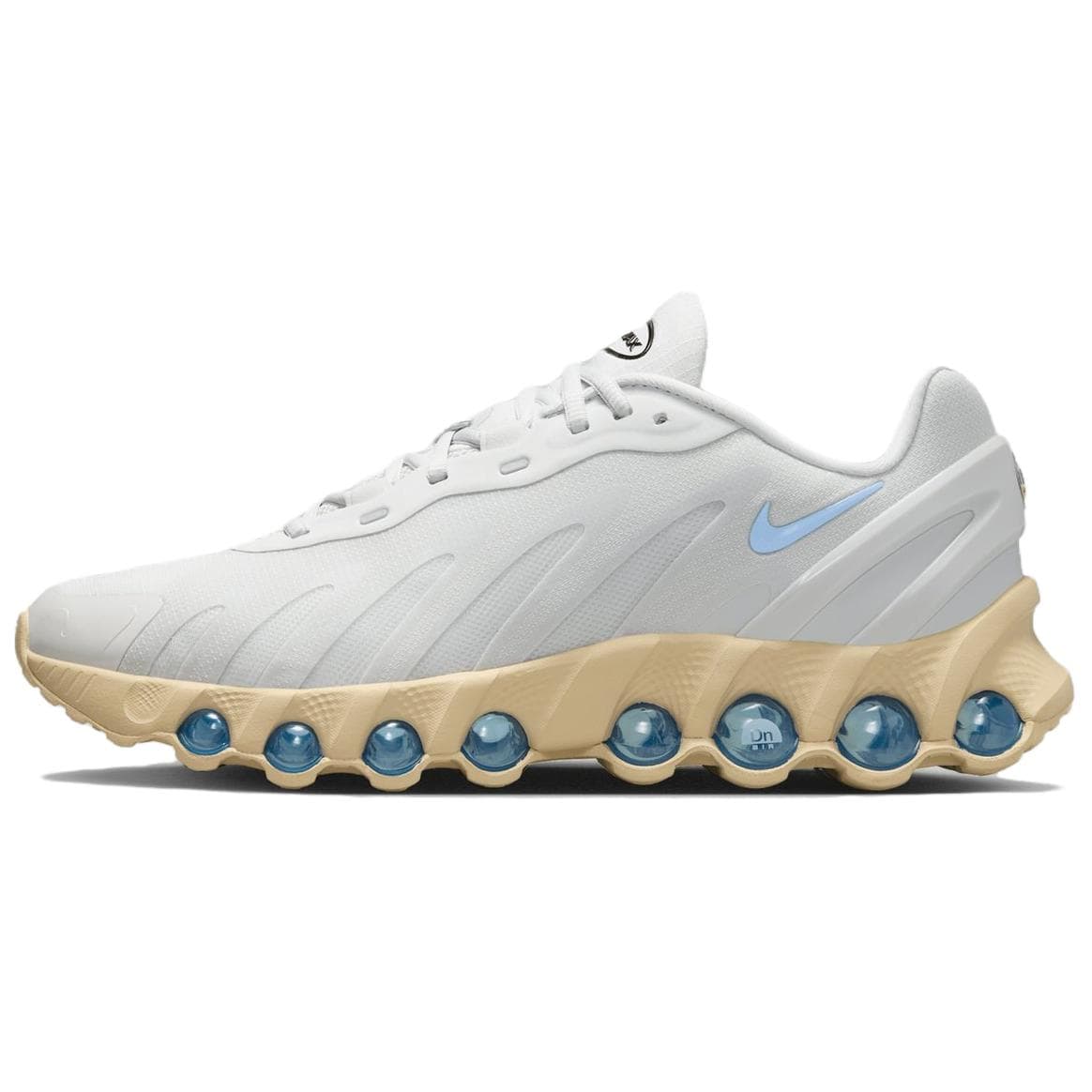 Nike Air Max Dn8 Amorti, Résistant à l'abrasion, Respirant, Chaussures de course basses légères pour hommes Baskets blanches Chaussures