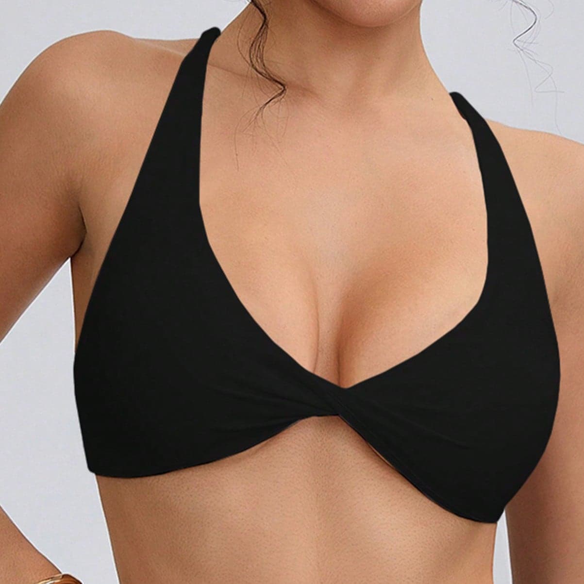 Soutien-gorge de sport pour femmes, design torsadé sur le buste, dos croisé, soutien-gorge de sport à encolure en V profond avec torsade devant,