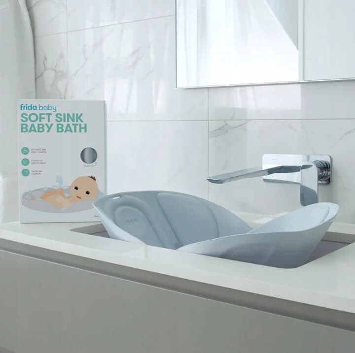 Frida Baby, baignoire pliante pour bébé view 2