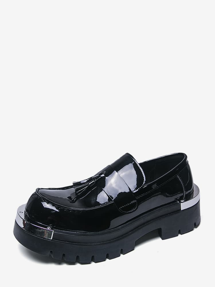 Mocassins noirs pour hommes bout rond détails métalliques chaussures à enfiler