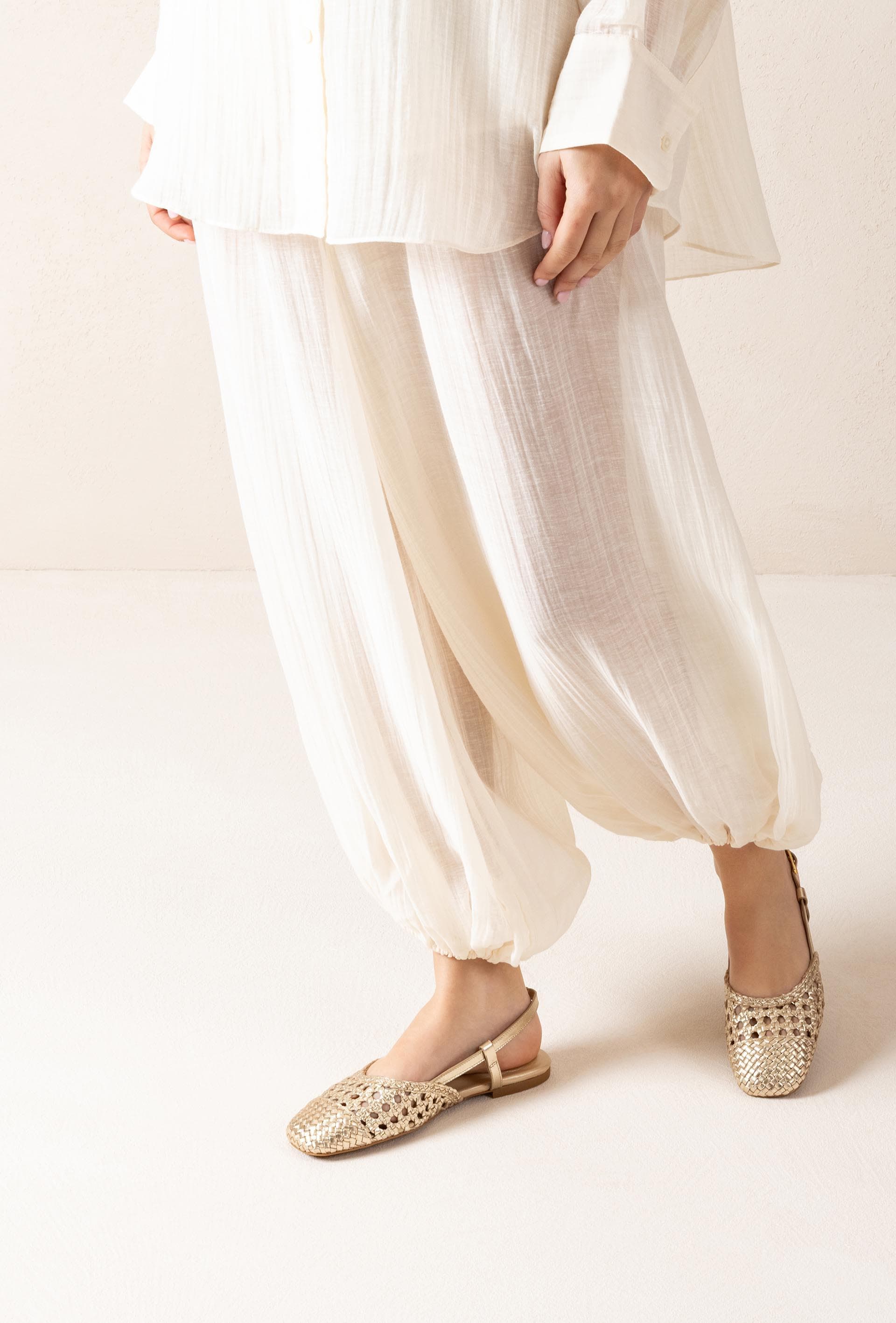 Slingbacks aus geflochtenem leder