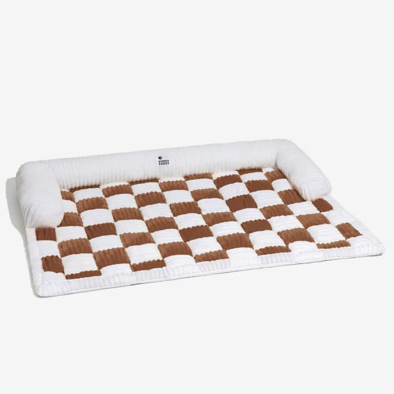 FUNNYFUZZY Tapis protecteur pour chien à motif carreaux crème et marron - Taille S