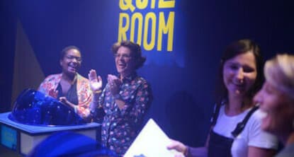 Participation à un Quiz Immersif dans un décor de jeu télé à Lille
