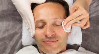 Soin du visage pour homme à Saint-Jean-de-Braye près d'Orléans