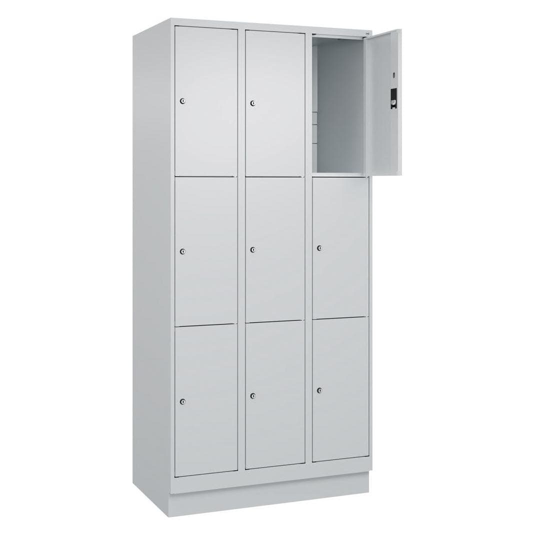 C+P, Armoire pour atelier, CP Armoire à casiers Classic PLUS gris clair 080020-303 S10009, 9 casiers 90,0 x 50,0 x 195,0 (90 cm, 195 cm)